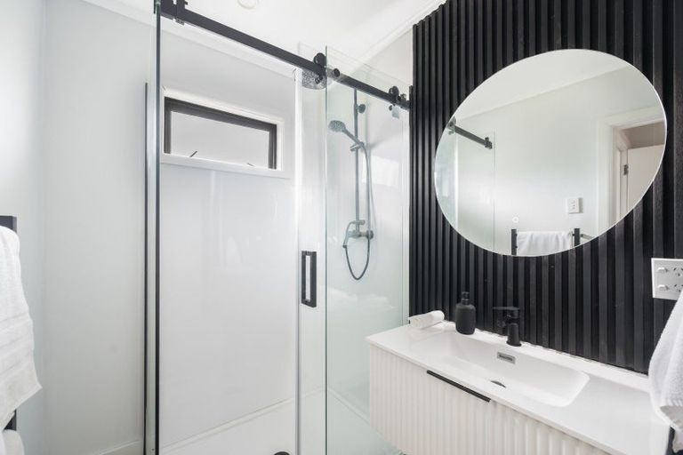 Photo of property in 1 Fleming Crescent, Maraenui, Napier, 4110