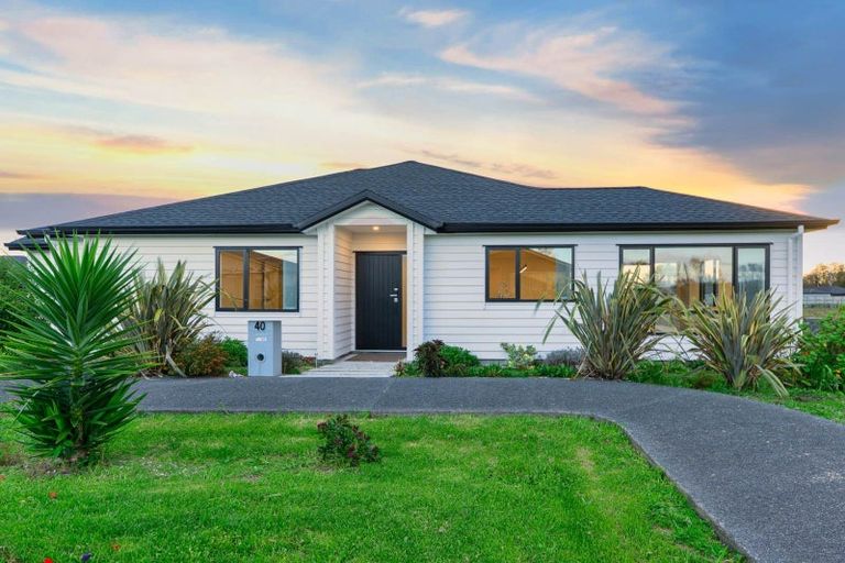 Photo of property in 40 Koroheke Road, Takanini, 2110