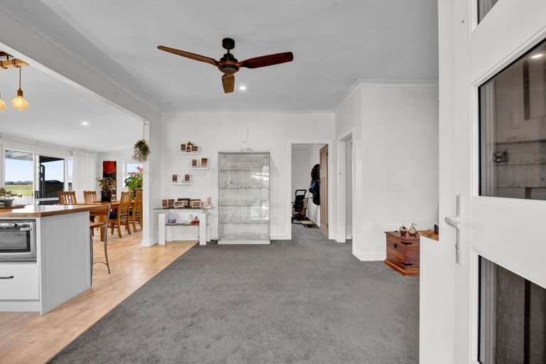Photo of property in 1288 Normanby Road, Manaia, Hawera, 4678