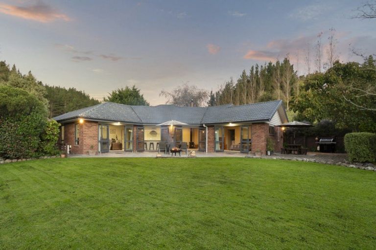 Photo of property in 39 County Heights Drive, Aokautere, Palmerston North, 4471