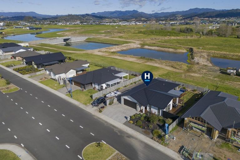 Photo of property in 155 Kupe Drive, Whitianga, 3510