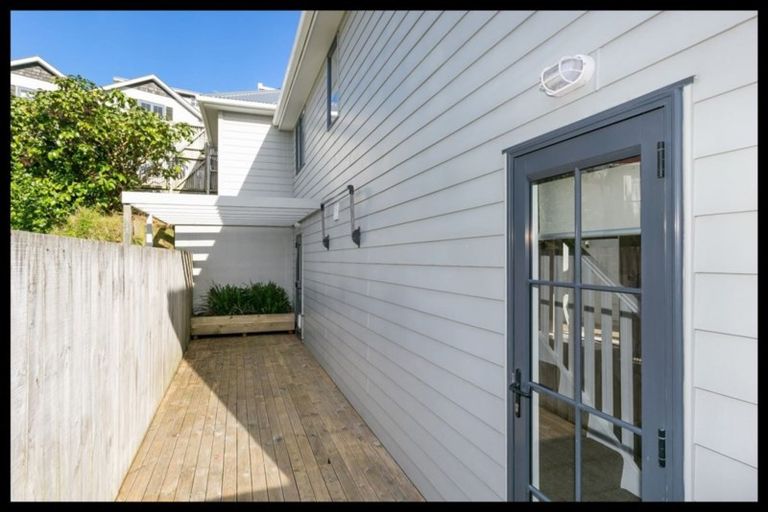 Photo of property in 25u2 Hollies Crescent, Johnsonville, Wellington, 6037