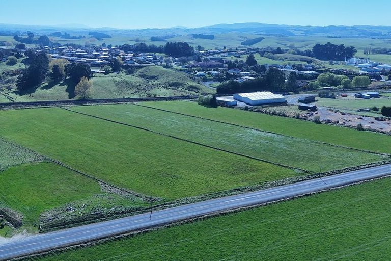 Photo of property in 223 Kaitangata Highway, Stirling, 9231