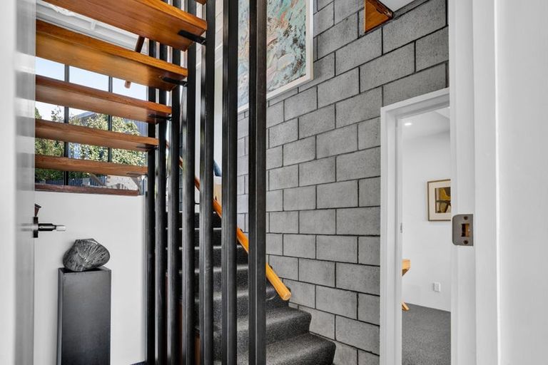 Photo of property in 40d Awanui Street, Merrilands, New Plymouth, 4312
