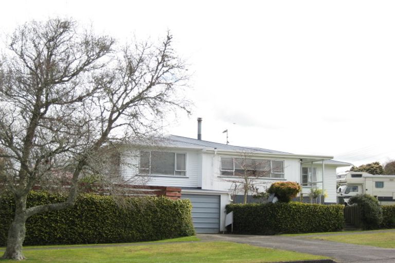 Photo of property in 1 Hamlet Street, Stratford, 4332