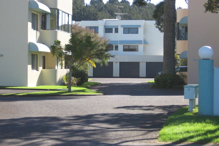 Photo of property in 7e Puriri Avenue, Orewa, 0931