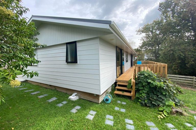 Photo of property in 12a June Place, Torbay, Auckland, 0630