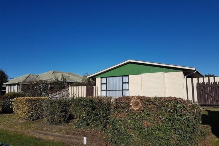 Photo of property in 50 Oriana Crescent, Hornby, Christchurch, 8042