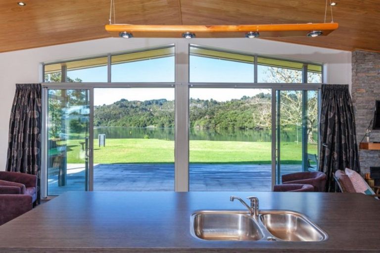 Photo of property in 111 Apperly Street, Whangamata, 3620
