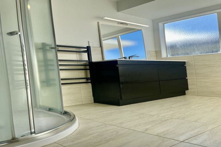 Photo of property in 63 Ngatai Road, Otumoetai, Tauranga, 3110