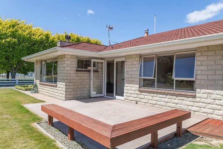 Photo of property in 47 Laws Road, Dannevirke, 4972