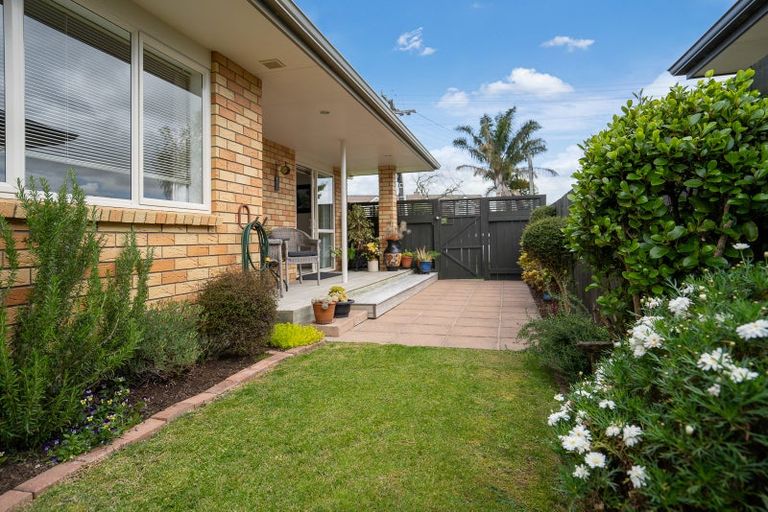 Photo of property in 61 Grosvenor Street, Cambridge, 3434