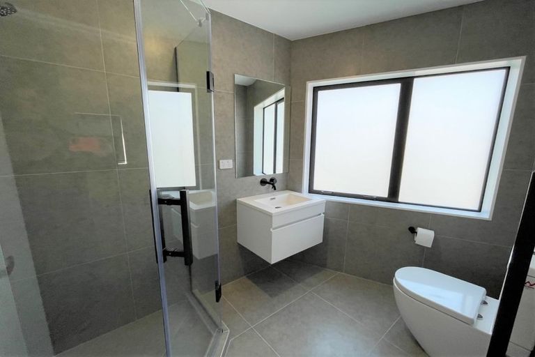 Photo of property in 55c Simpson Road, Ranui, Auckland, 0612