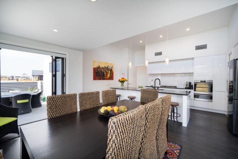 Photo of property in 22 Kahuparere Crescent, Pyes Pa, Tauranga, 3112