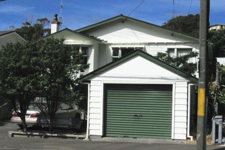 Photo of property in 53 Severn Street, Island Bay, Wellington, 6023