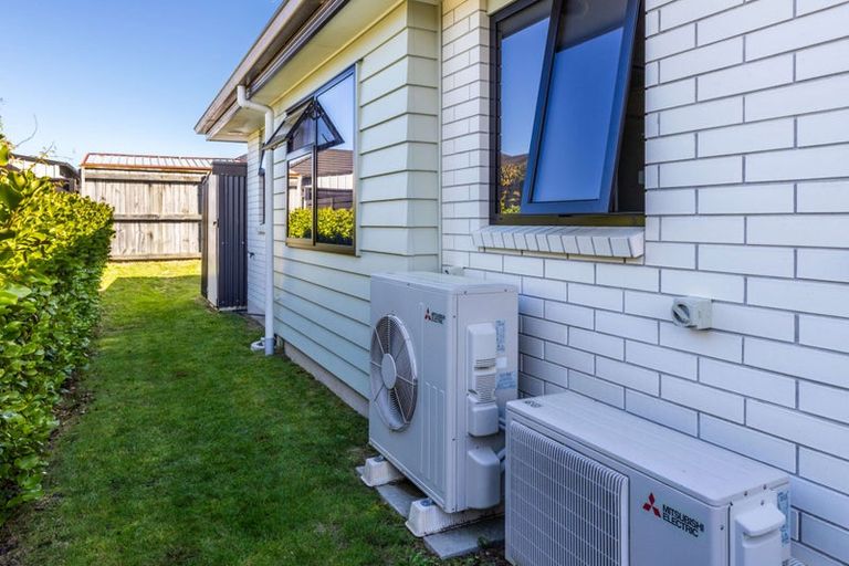 Photo of property in 35 Noumea Drive, Rangatira Park, Taupo, 3330