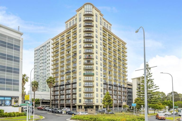 Photo of property in 10e/18 Ronwood Avenue, Manukau, Auckland, 2104