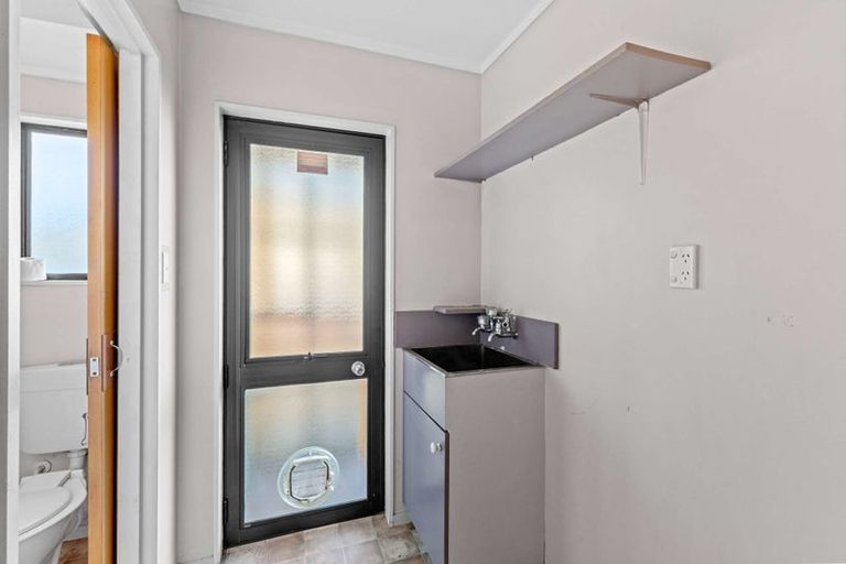 Photo of property in 57 Sandspit Road, Waiuku, 2123