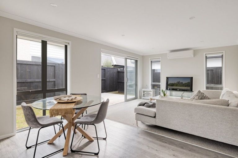 Photo of property in 3 Tractor Way, Papamoa, 3118