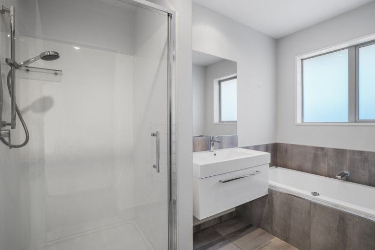 Photo of property in 12 Wattle Lane, Rangiora, 7400