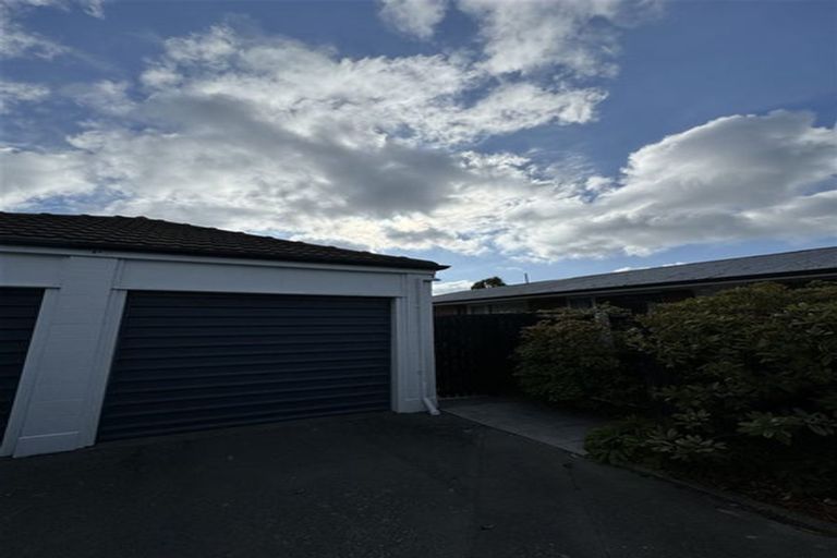 Photo of property in 18 Maidstone Road, Ilam, Christchurch, 8041