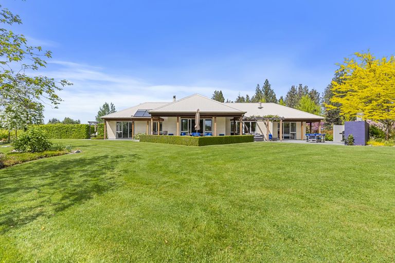 Photo of property in 150 Glen Lyon Road, Twizel, 7901
