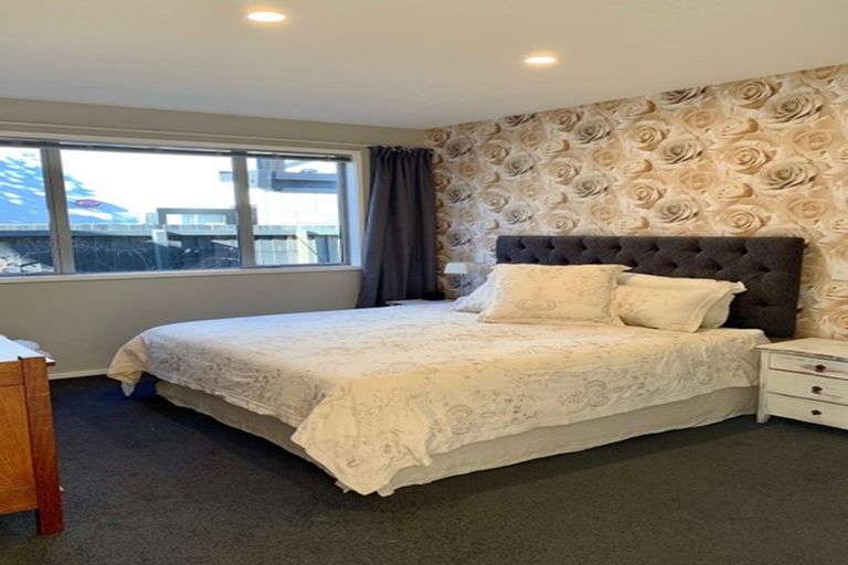 Photo of property in 148 Holly Road, St Albans, Christchurch, 8014