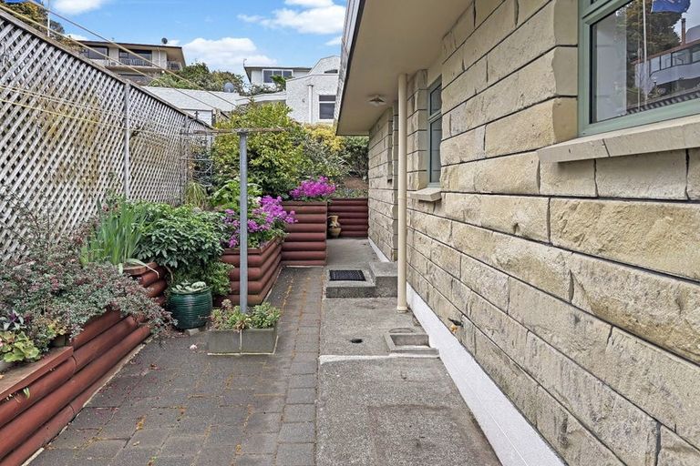 Photo of property in 2/89 Churchill Drive, Taradale, Napier, 4112