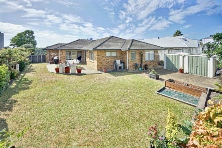 Photo of property in 56 Norm Freeman Drive, Te Puke, 3119