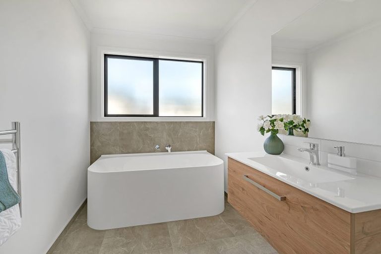 Photo of property in 4 Gemstone Place, Rolleston, 7615