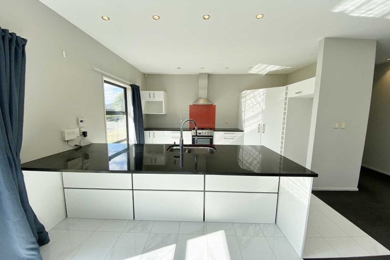 Photo of property in 8 Marble Court, Northwood, Christchurch, 8051
