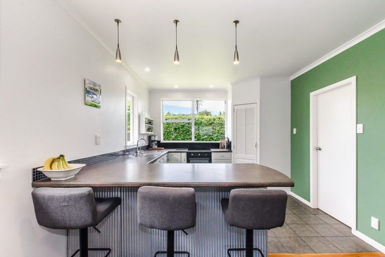 Photo of property in 96 Arawhata Road, Paraparaumu, 5032