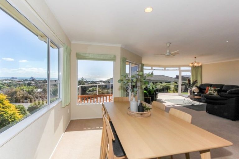 Photo of property in 16d Burns Street, Westown, New Plymouth, 4310