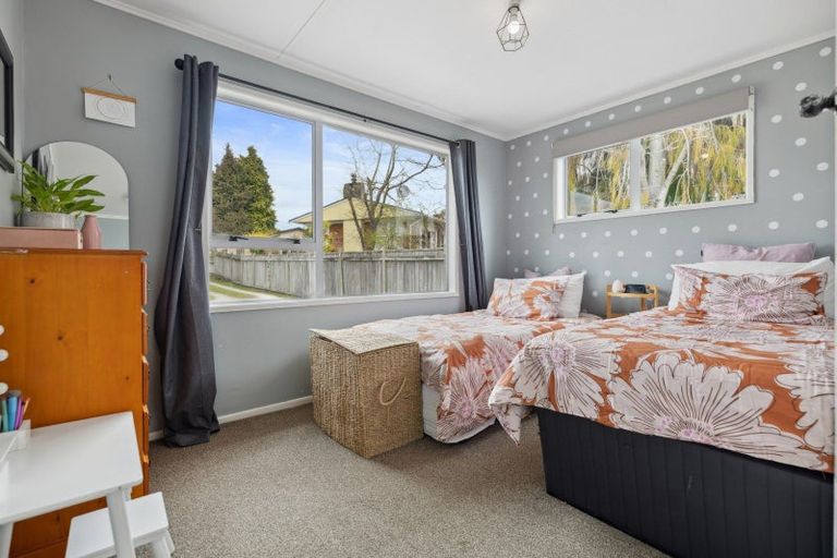 Photo of property in 15 Frederick Street, Two Mile Bay, Taupo, 3330
