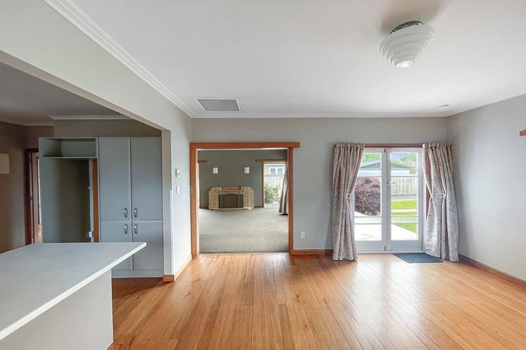 Photo of property in 21 Darley Street, Maeroa, Hamilton, 3200