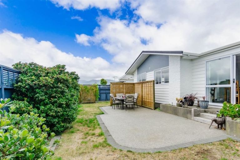Photo of property in 76 Gray Avenue, Paraparaumu Beach, Paraparaumu, 5032