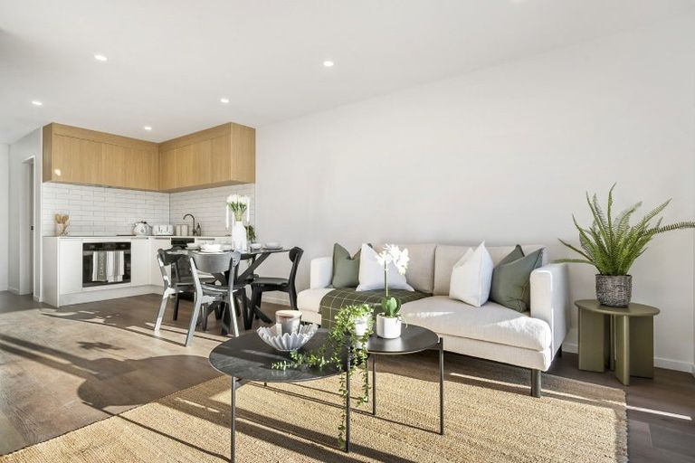 Photo of property in 4/4 Limestone Drive, Hobsonville, Auckland, 0616