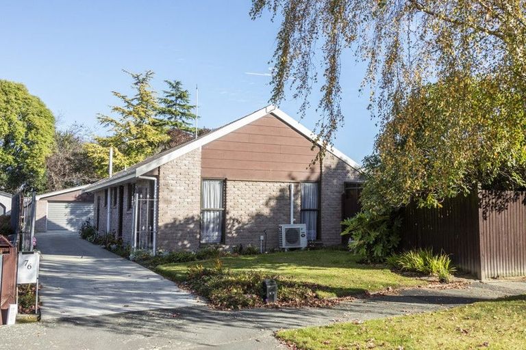 Photo of property in 76 Solomon Avenue, Redwood, Christchurch, 8051