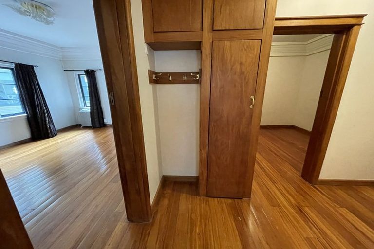 Photo of property in Westhaven Apartments, 11/127u Molesworth Street, Thorndon, Wellington, 6011