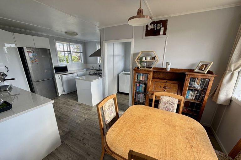 Photo of property in 2 Toroa Place, Tokoroa, 3420