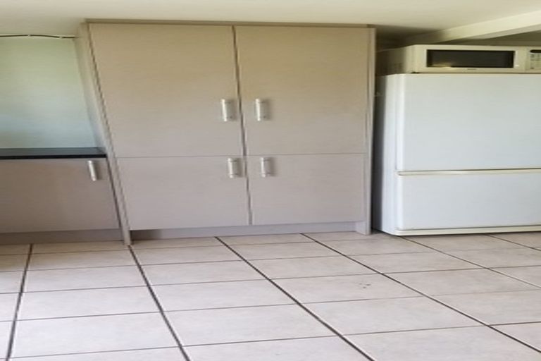 Photo of property in 11 Kohekohe Street, New Lynn, Auckland, 0600