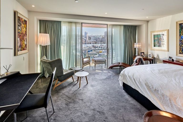 Photo of property in Clyde Quay Wharf, 2b/6 Clyde Quay Wharf, Te Aro, Wellington, 6011