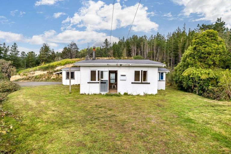 Photo of property in 1220 State Highway 2, Kaitoke, Upper Hutt, 5018