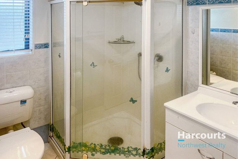 Photo of property in 4 Falcarragh Crescent, Flat Bush, Auckland, 2019
