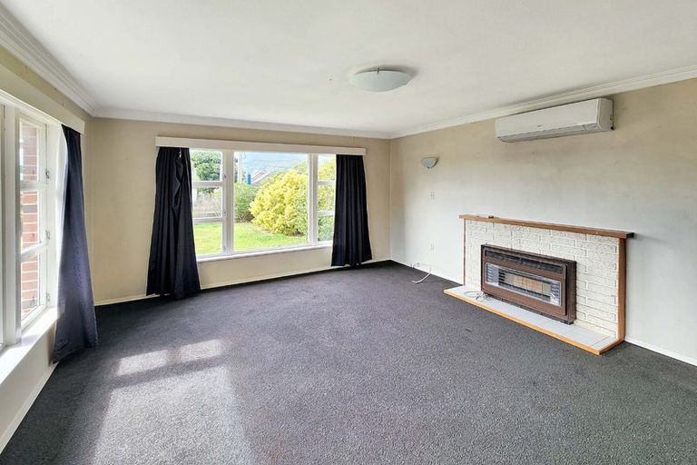 Photo of property in 79 Fraser Street, Wainuiomata, Lower Hutt, 5014