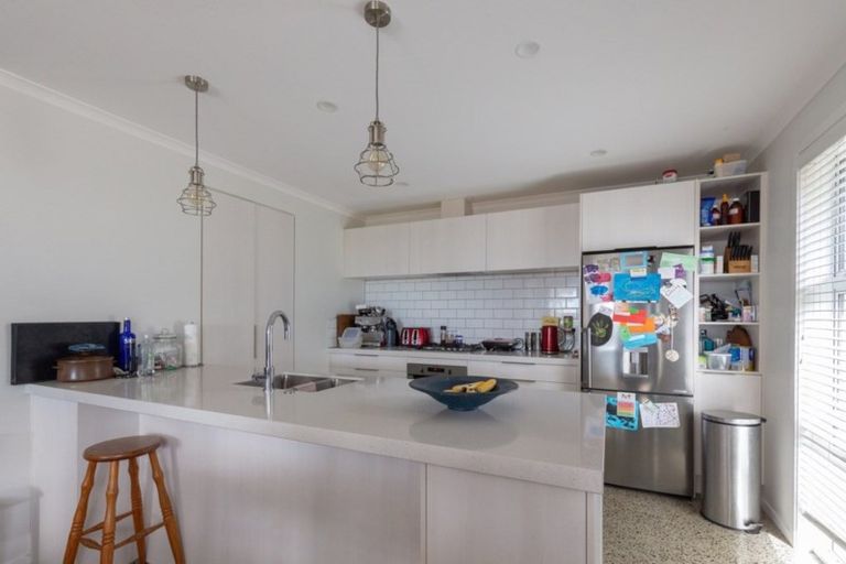 Photo of property in 29 Kohekohe Road, Waikanae, 5036