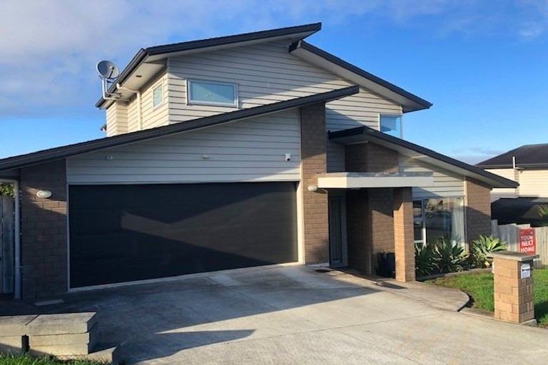 Photo of property in 65 Kirikiri Drive, Papakura, 2110
