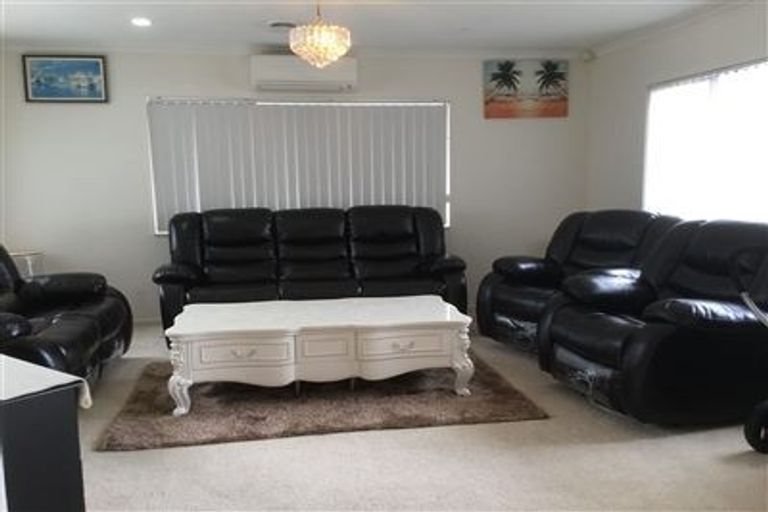 Photo of property in 90c Metcalfe Road, Ranui, Auckland, 0612