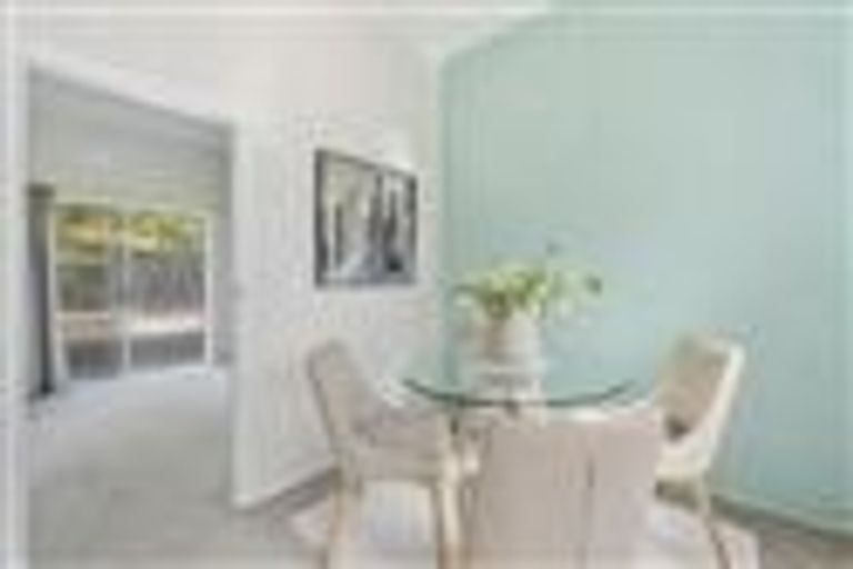 Photo of property in 2/20 Flavia Close, Torbay, Auckland, 0630