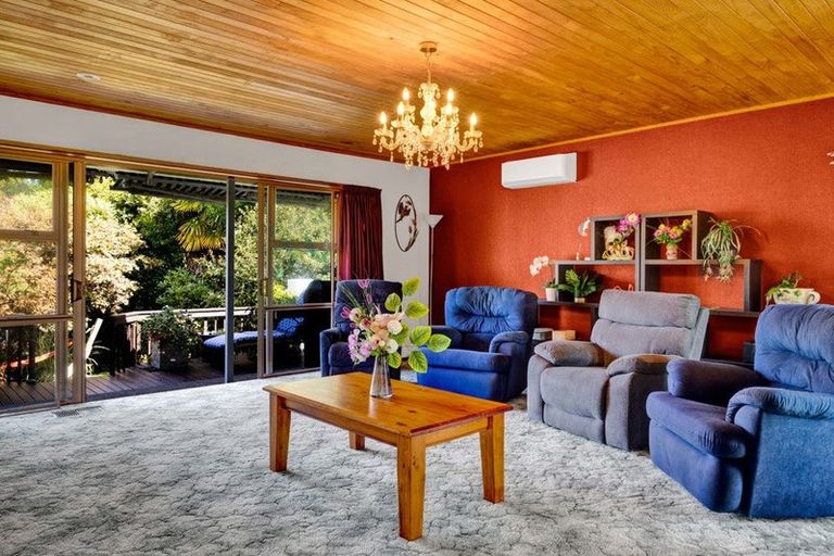 Photo of property in 8 Totara Terrace, Inglewood, 4330